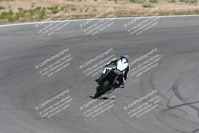 media/Apr-20-2025-AHRMA (Sun) [[393a79c373]]/Race/Group 8/Turn 4b/